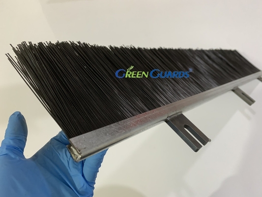 OEM เครื่องจักรพรรณหญ้ามาตรฐาน อะไหล่แปรง GFS1500-063020 Fits Baroness Riding Sweepper
