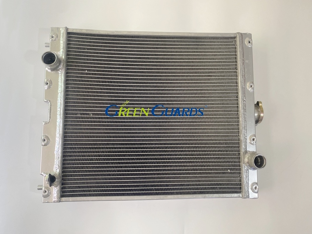 หม้อน้ำอะไหล่เครื่องตัดหญ้า GLVA12637 ใช้ได้กับเครื่องตัดหญ้าสนามหญ้า John Deere รุ่น Lightweight Fairway